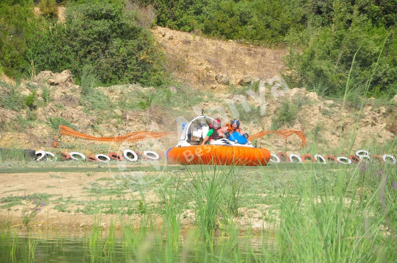 Nervenkitzel auf dem Wasser: Alanyas erstes Hovercraft-Abenteuer und Zipline - 4