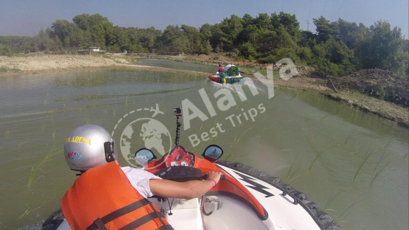 Nervenkitzel auf dem Wasser: Alanyas erstes Hovercraft-Abenteuer und Zipline - 5