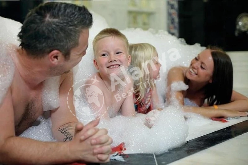 Konaklı Turkish bath with family